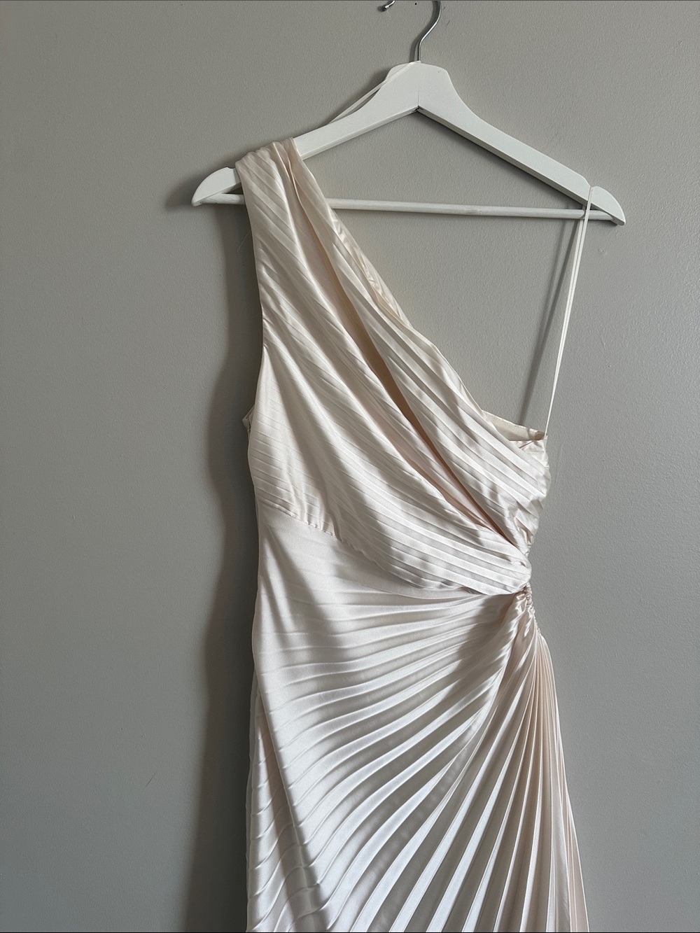 Dress Forum One-Shoulder Pleated Ivory Evening Gown - Picture 6 of 10